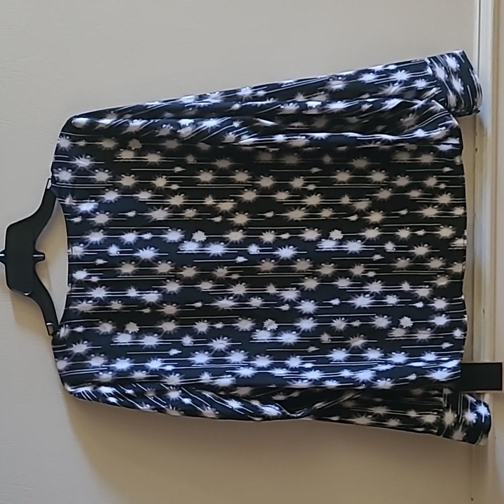NEW Halogen Starburst B&W Faux Wrap Front With Snap, Sz 1/1X - Picture 2 of 5